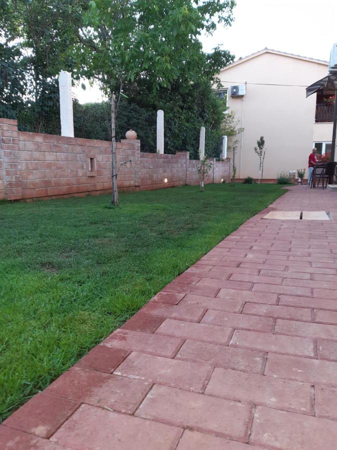 Studio Apartman San 3 Ližnjan Exterior foto