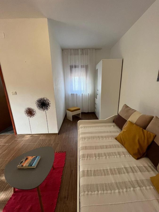 Studio Apartman San 3 Ližnjan Exterior foto